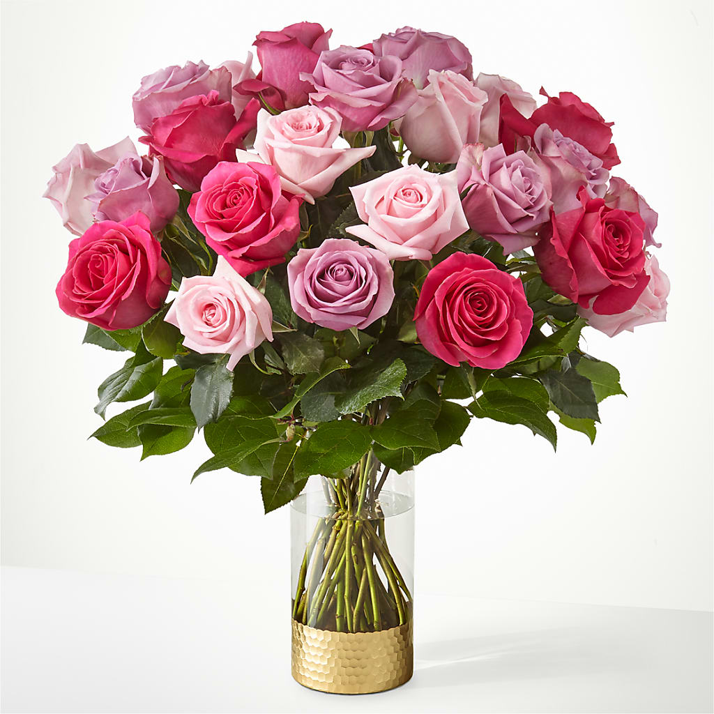Pure Beauty Mixed Roses – ROSEMARY & PEPPER FLOWER CO, Gaylord MI