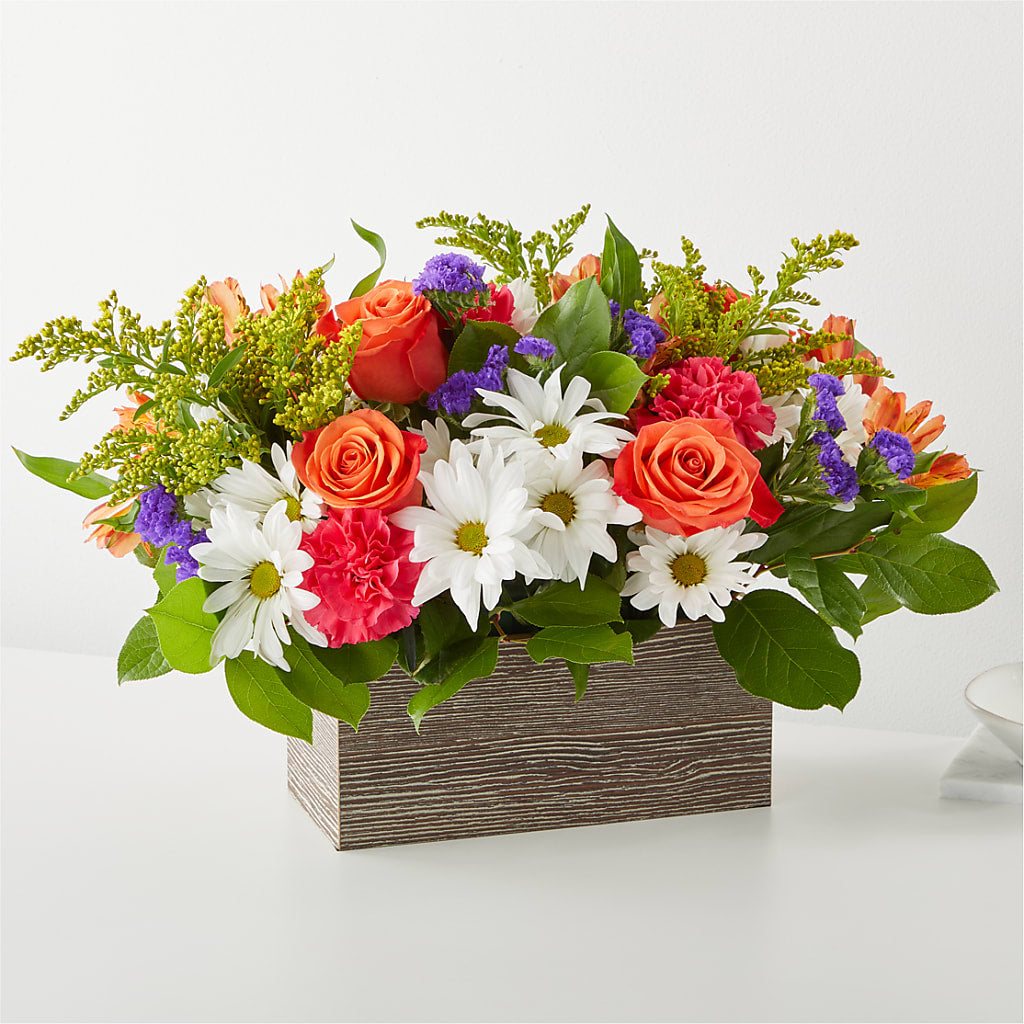 Oopsie Daisy Box Bouquet – ROSEMARY & PEPPER FLOWER CO, Gaylord MI