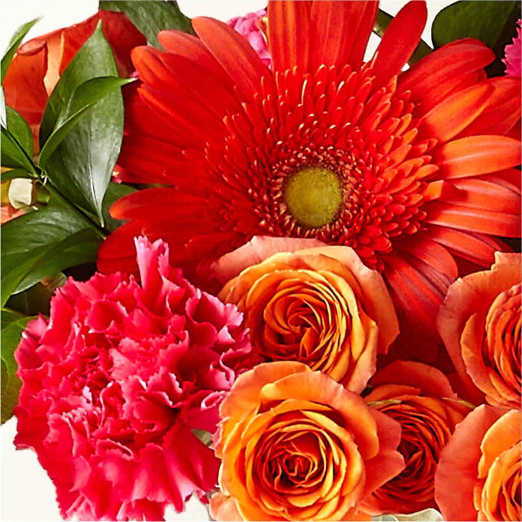 Florist Designed Mixed Bouquet – ROSEMARY & PEPPER FLOWER CO, Gaylord MI