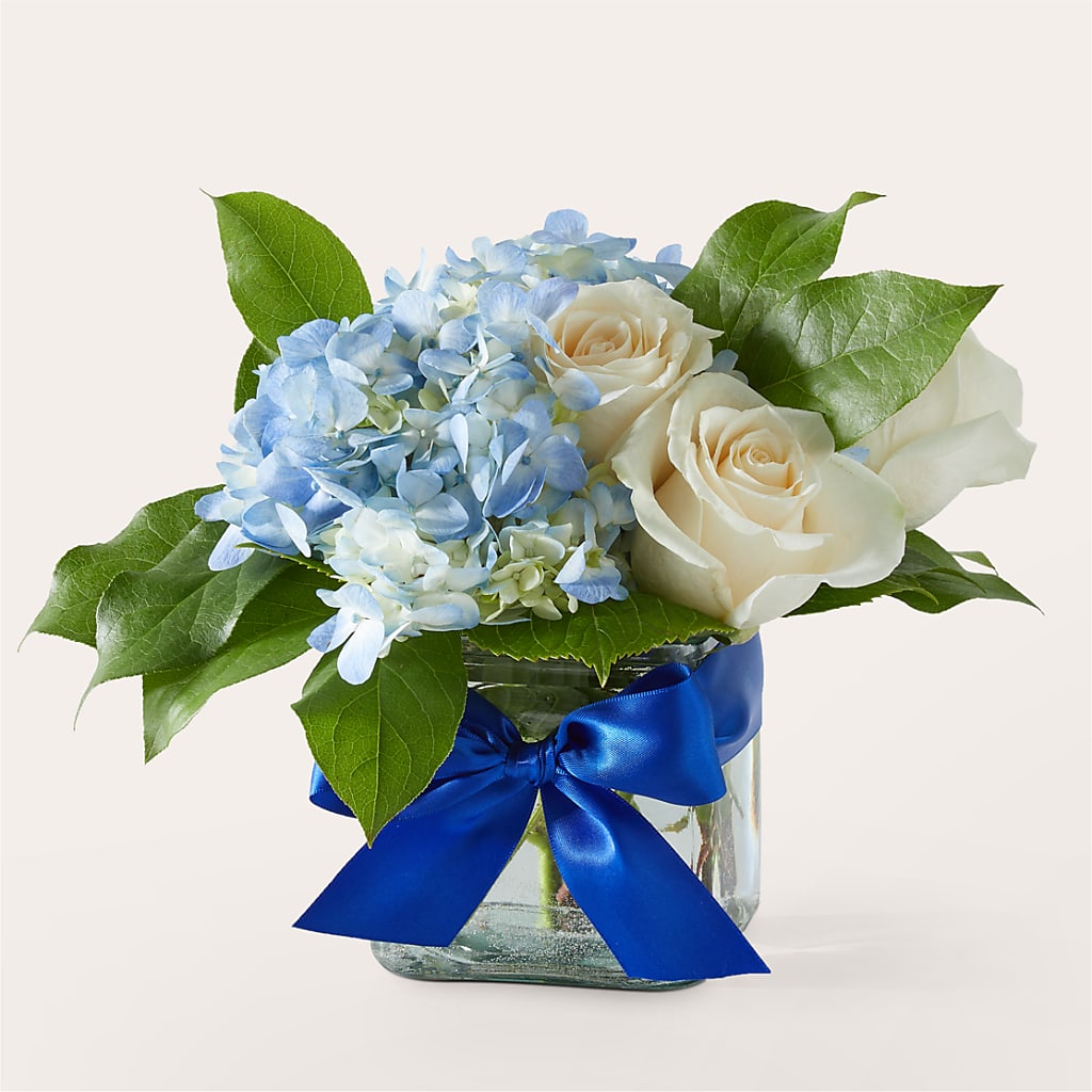 Sky Blue Delight Bouquet – ROSEMARY & PEPPER FLOWER CO, Gaylord MI