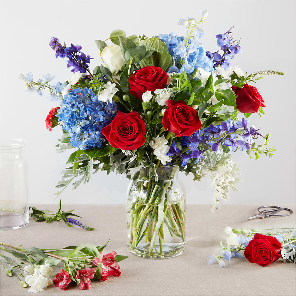 Star Spangled - A Florist Original – ROSEMARY & PEPPER FLOWER CO, Gaylord MI