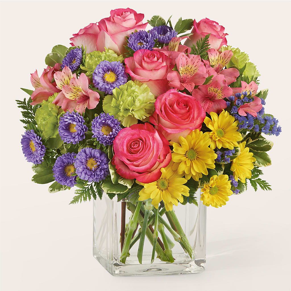 Candy Jar Bouquet – ROSEMARY & PEPPER FLOWER CO, Gaylord MI