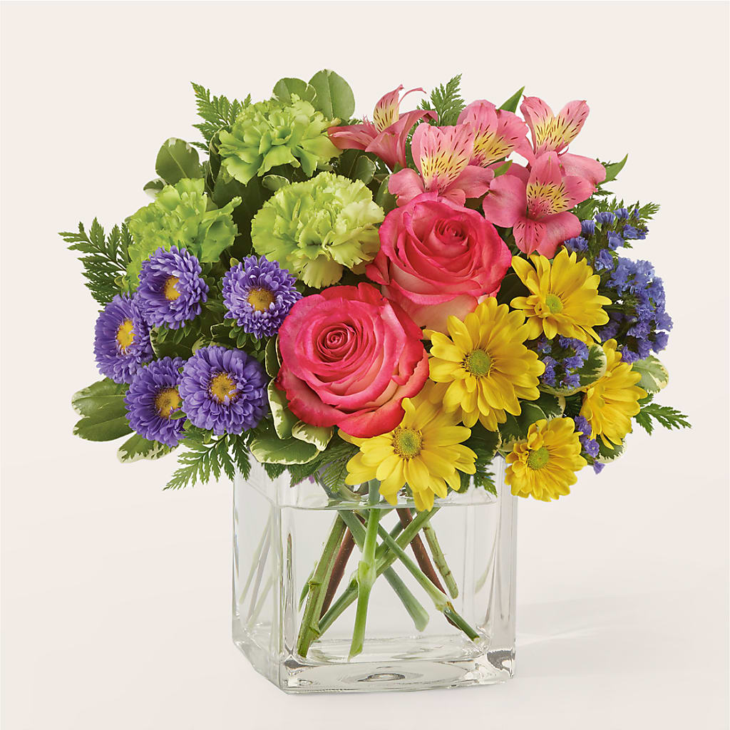 Candy Jar Bouquet – ROSEMARY & PEPPER FLOWER CO, Gaylord MI