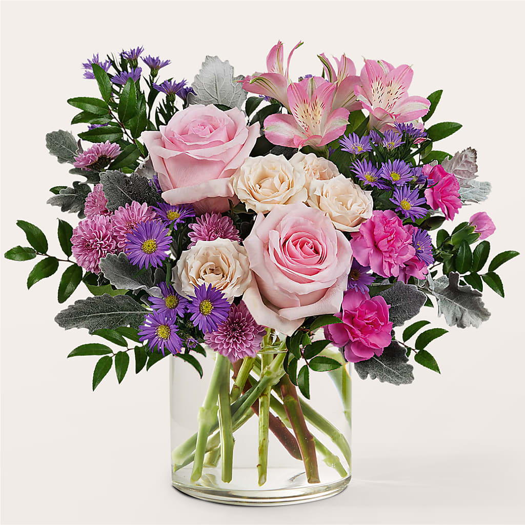 Light as a Feather Bouquet – ROSEMARY & PEPPER FLOWER CO, Gaylord MI