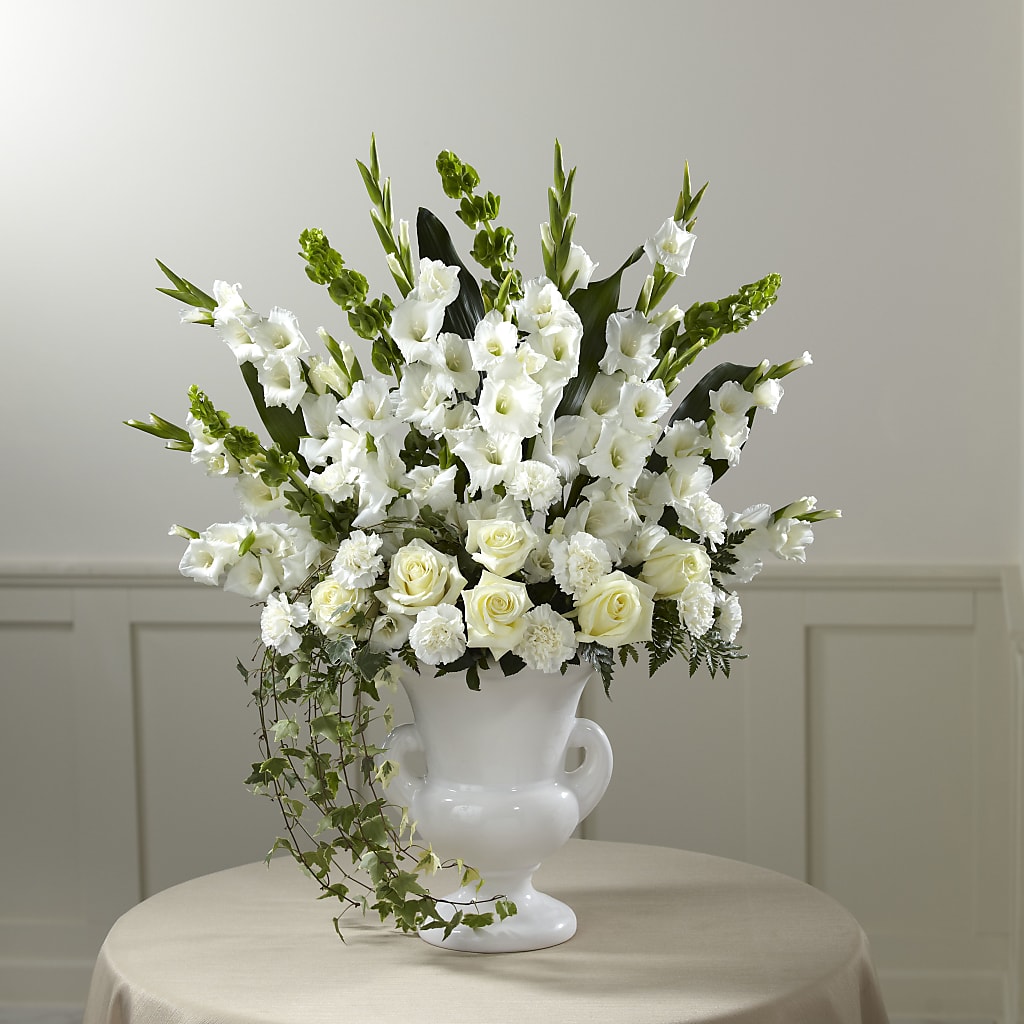 Fond Reflections Arrangement – ROSEMARY & PEPPER FLOWER CO, Gaylord MI