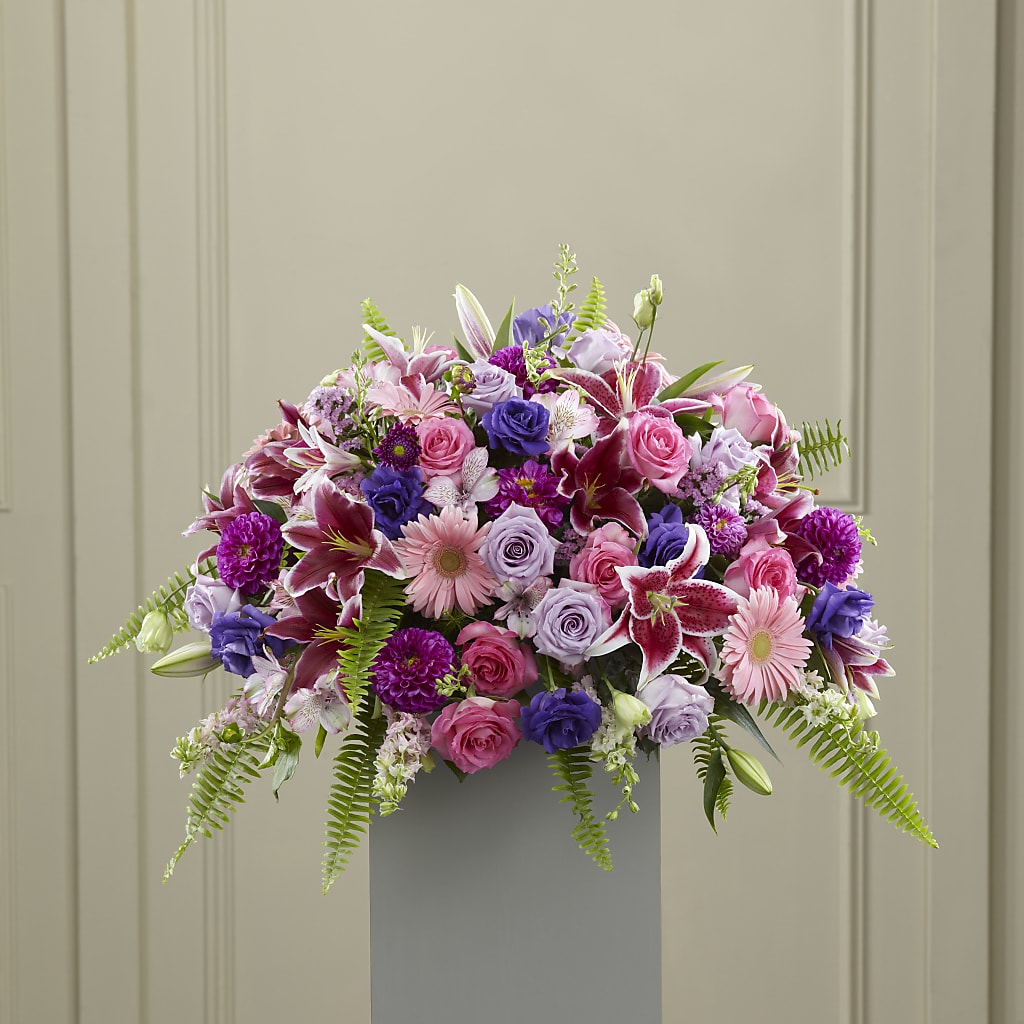 Fare Thee Well Pedestal – ROSEMARY & PEPPER FLOWER CO, Gaylord MI