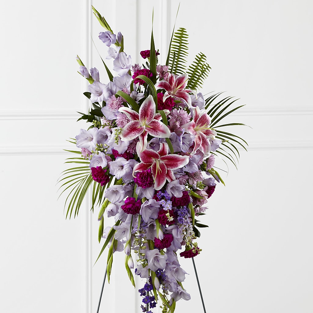 Tender Touch Standing Spray – ROSEMARY & PEPPER FLOWER CO, Gaylord MI