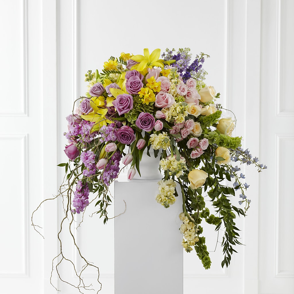Display of Affection Arrangement – ROSEMARY & PEPPER FLOWER CO, Gaylord MI