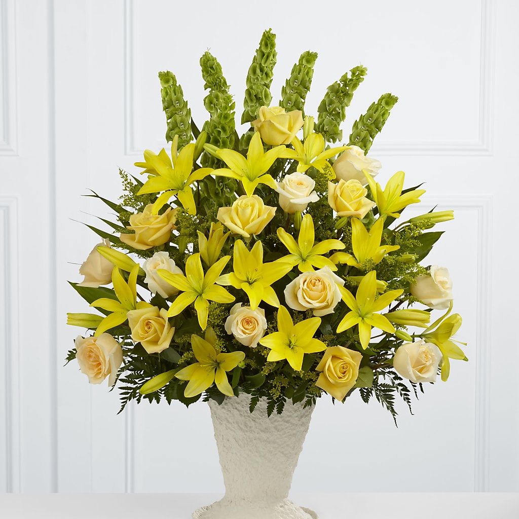 Golden Memories Arrangement – ROSEMARY & PEPPER FLOWER CO, Gaylord MI