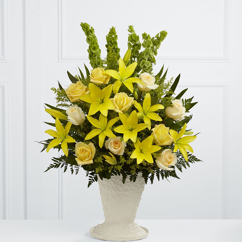 Golden Memories Arrangement – ROSEMARY & PEPPER FLOWER CO, Gaylord MI