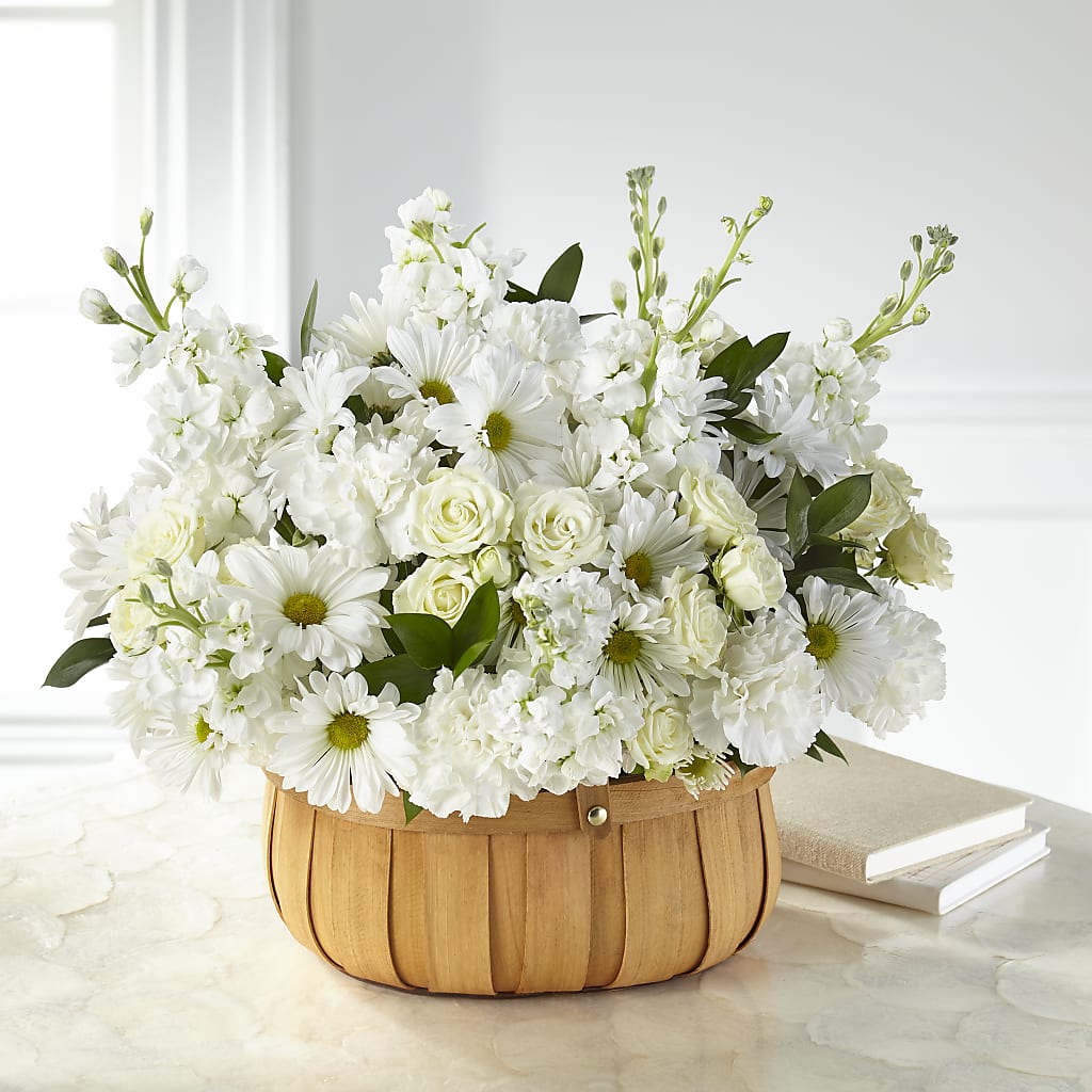 Graceful Garden Basket – ROSEMARY & PEPPER FLOWER CO, Gaylord MI