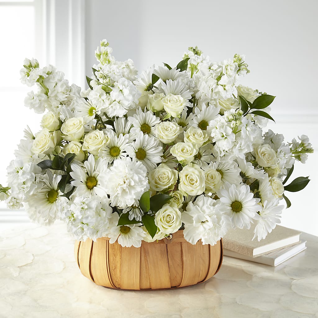 Graceful Garden Basket – ROSEMARY & PEPPER FLOWER CO, Gaylord MI