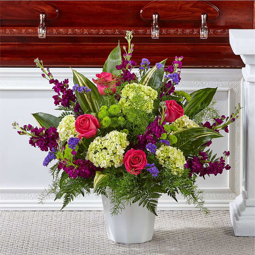 Beautiful Horizons Floor Basket – ROSEMARY & PEPPER FLOWER CO, Gaylord MI