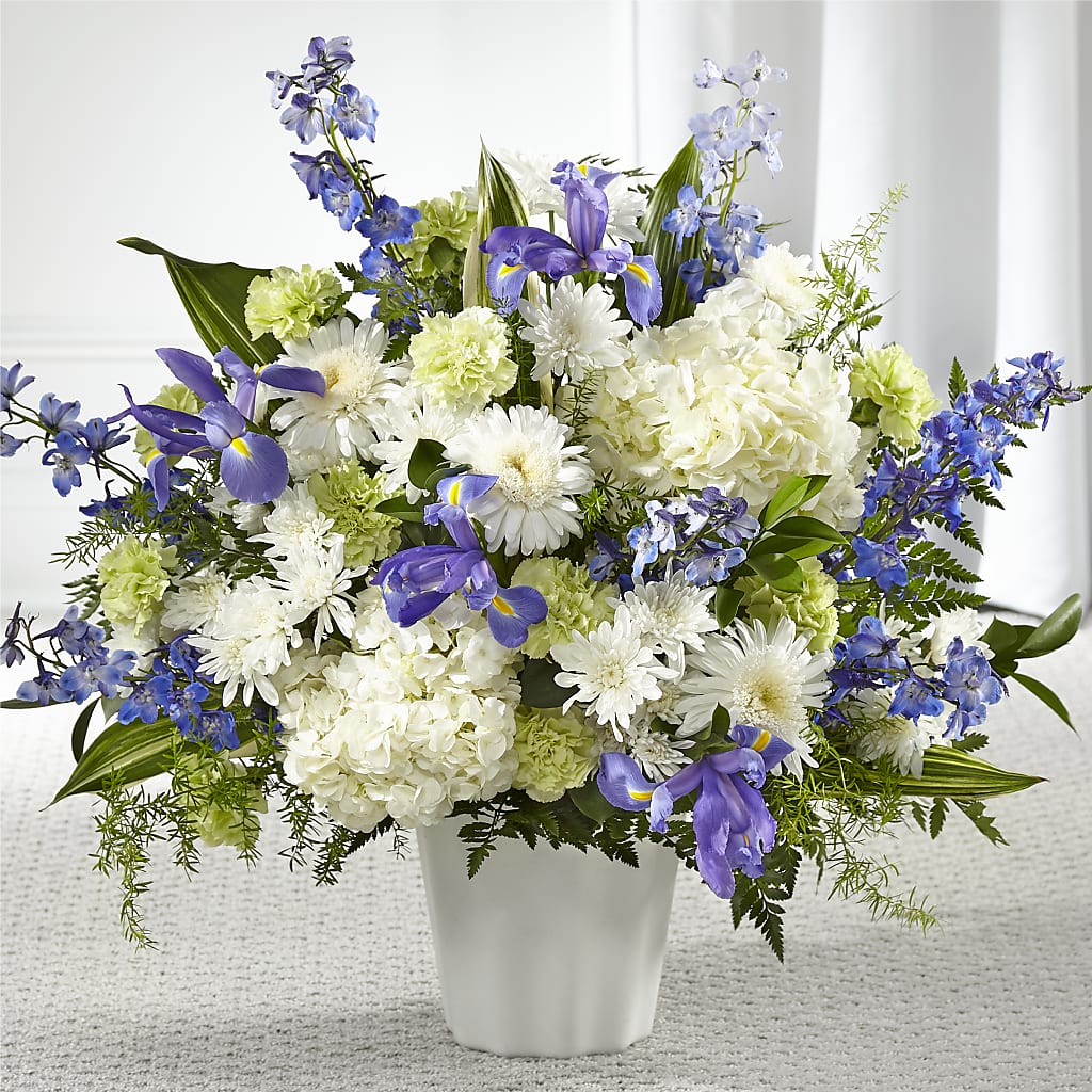 Soft Serenity Floor Basket – ROSEMARY & PEPPER FLOWER CO, Gaylord MI