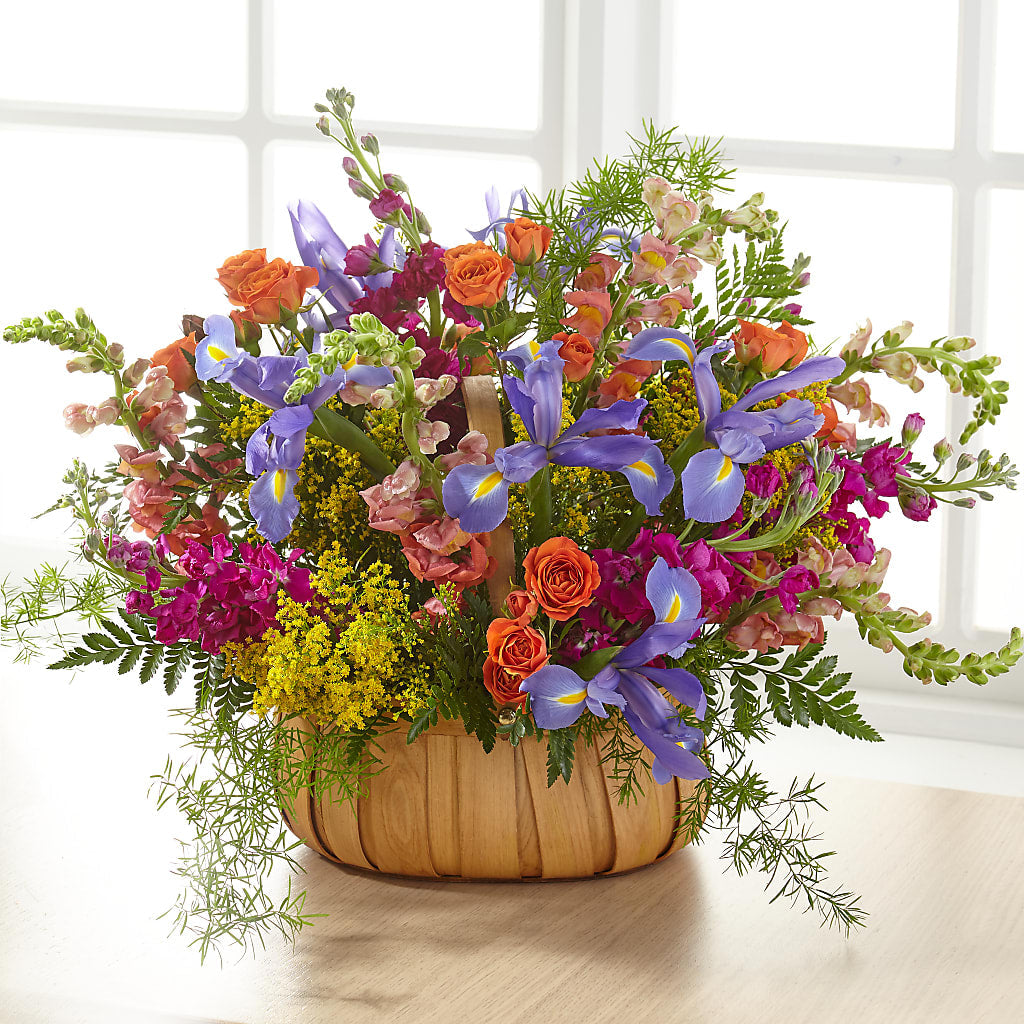 Garden of Life Basket – ROSEMARY & PEPPER FLOWER CO, Gaylord MI