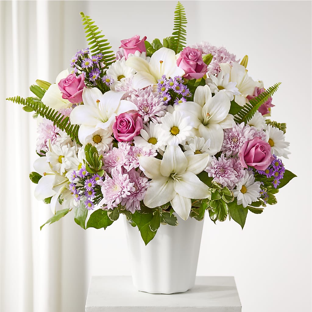 Warmest Thoughts Tabletop Basket – ROSEMARY & PEPPER FLOWER CO, Gaylord MI