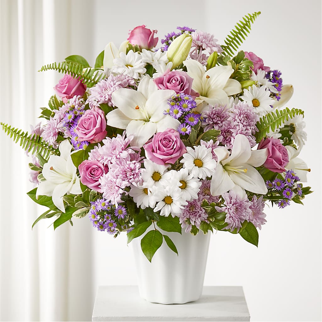 Warmest Thoughts Tabletop Basket – ROSEMARY & PEPPER FLOWER CO, Gaylord MI