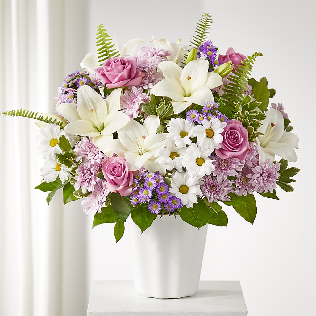 Warmest Thoughts Tabletop Basket – ROSEMARY & PEPPER FLOWER CO, Gaylord MI