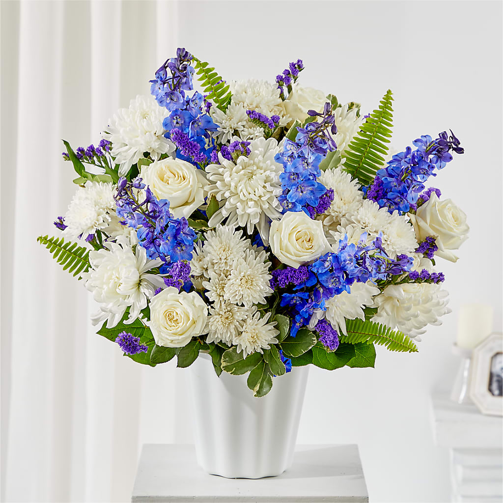 Hold Dear Tabletop Basket – ROSEMARY & PEPPER FLOWER CO, Gaylord MI