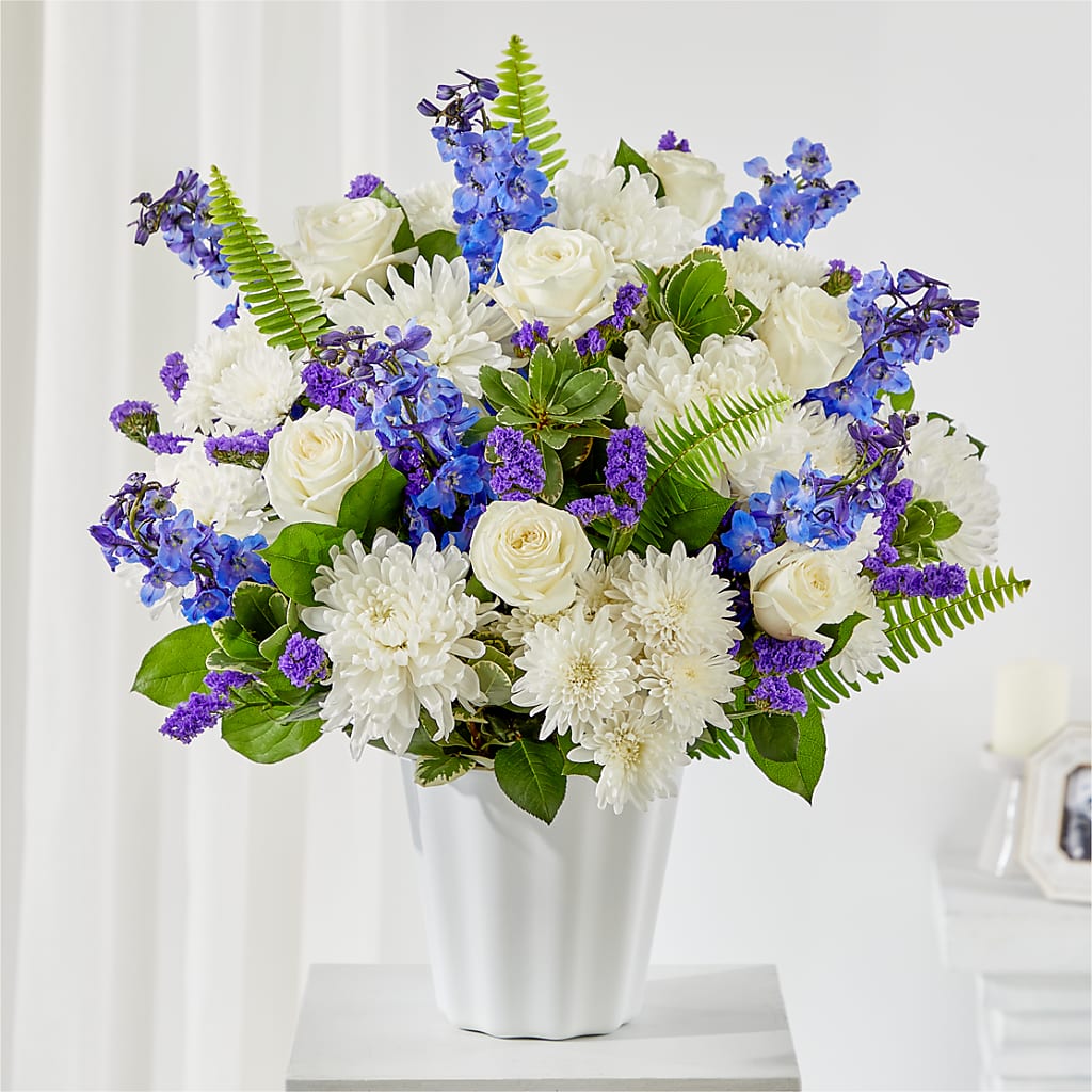 Hold Dear Tabletop Basket – ROSEMARY & PEPPER FLOWER CO, Gaylord MI