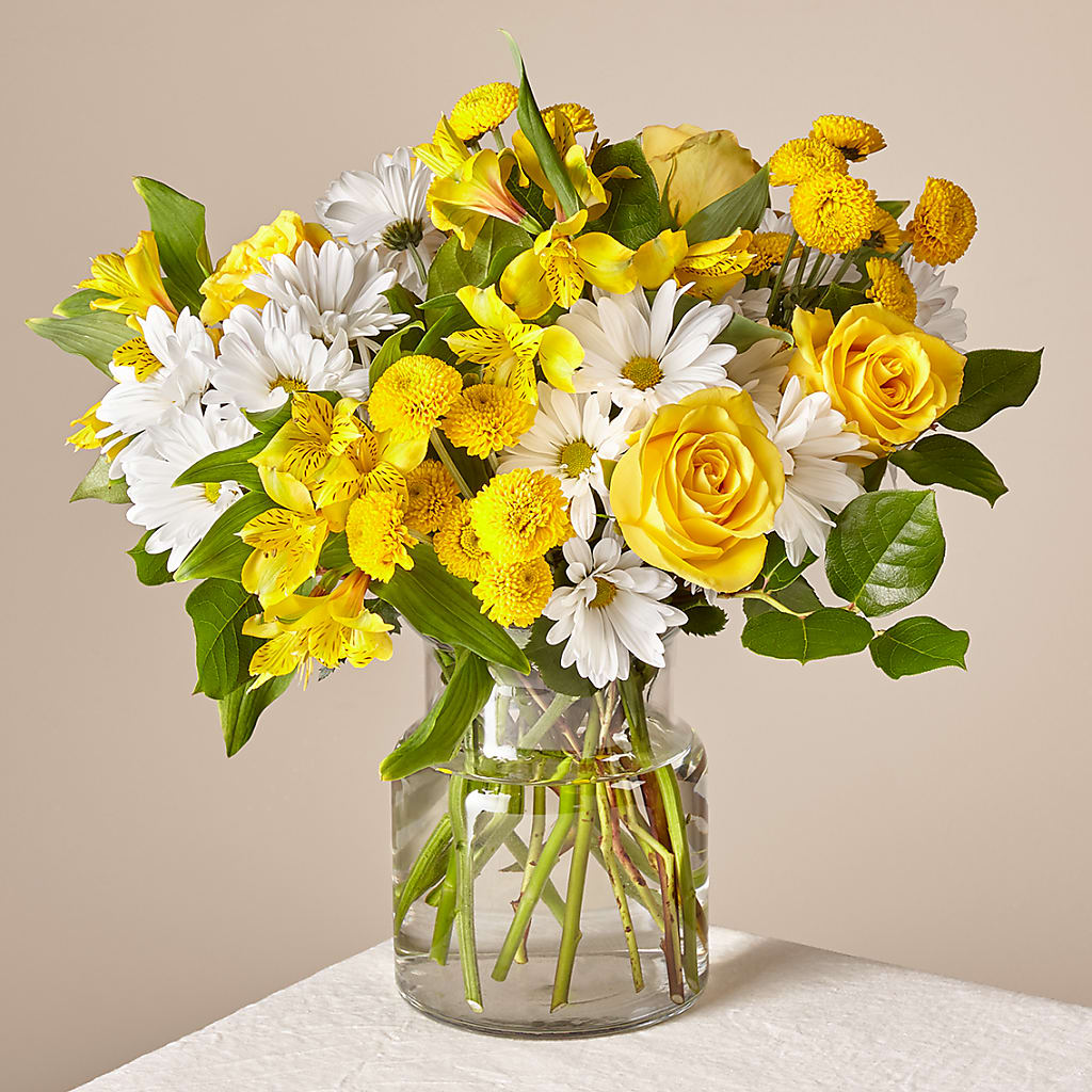 Sunny Sentiments Bouquet – ROSEMARY & PEPPER FLOWER CO, Gaylord MI