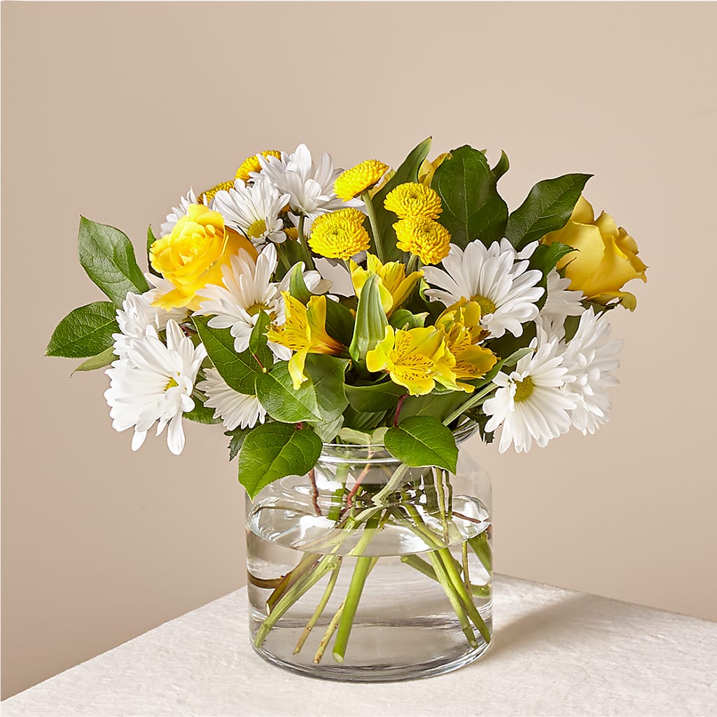 Sunny Sentiments Bouquet – ROSEMARY & PEPPER FLOWER CO, Gaylord MI