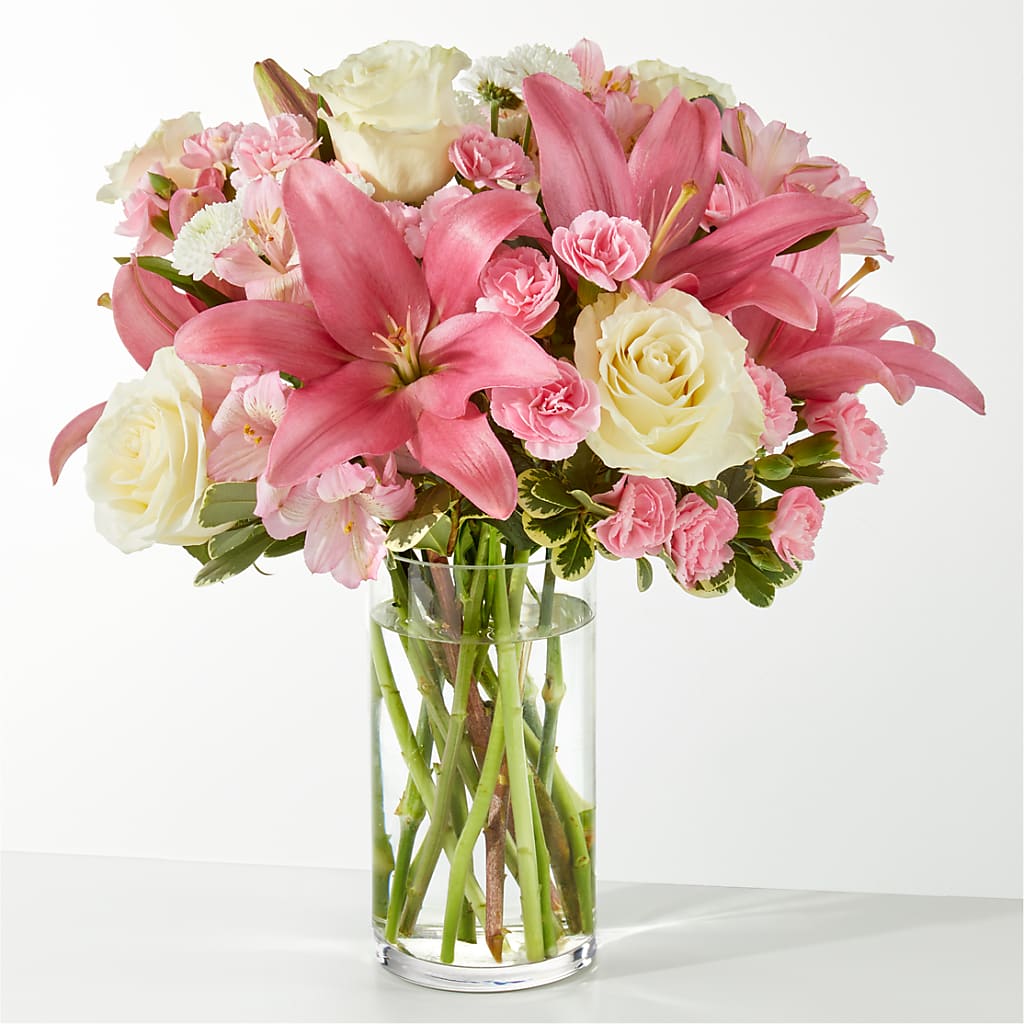 Piece of Cake Bouquet – ROSEMARY & PEPPER FLOWER CO, Gaylord MI