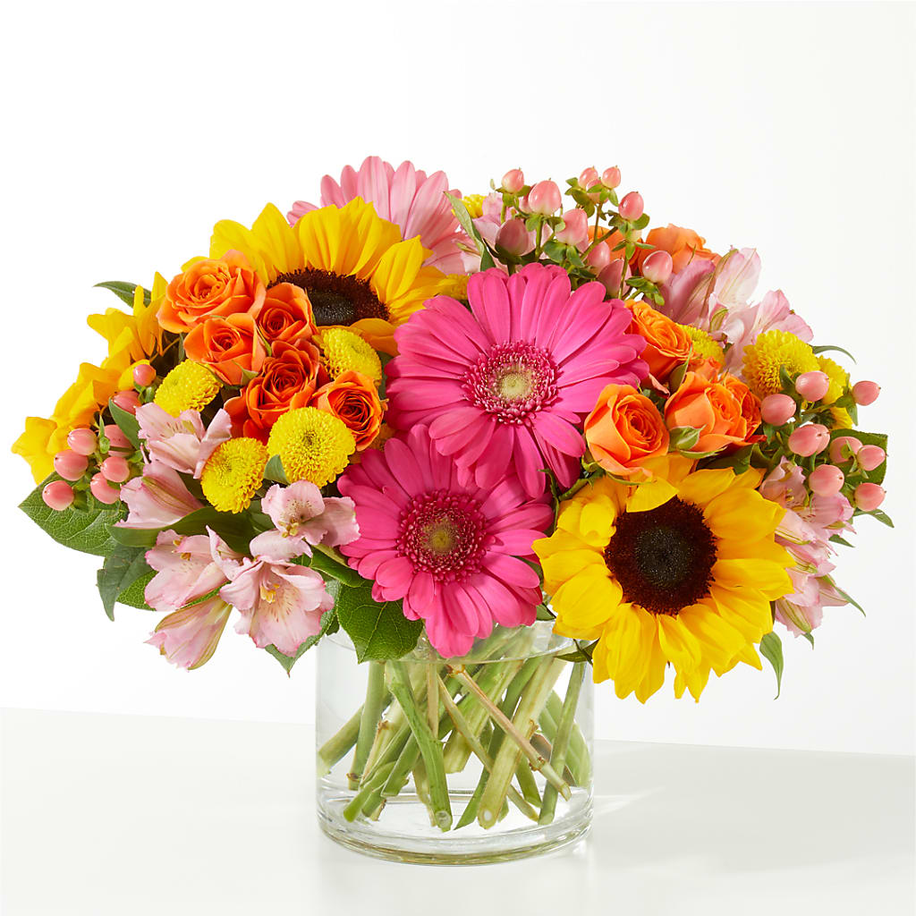 Beach Day Bouquet – ROSEMARY & PEPPER FLOWER CO, Gaylord MI