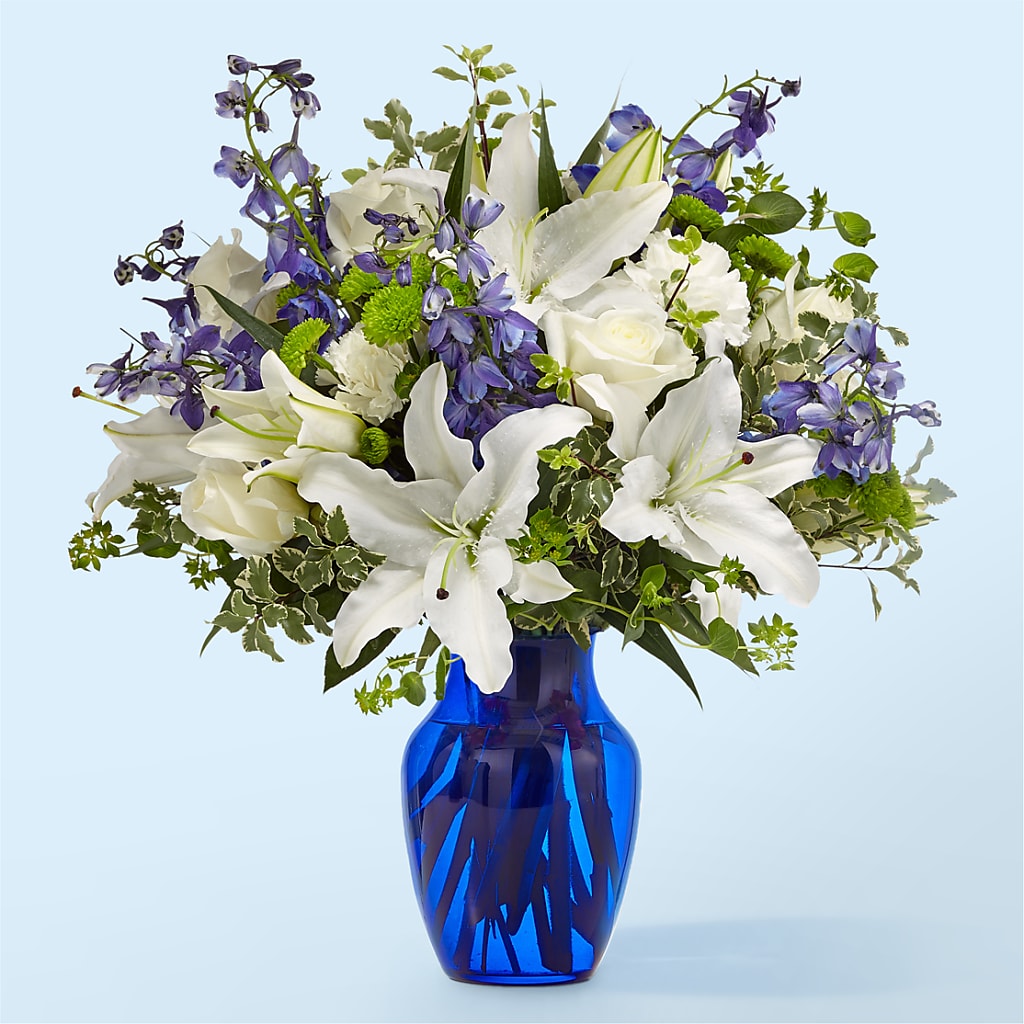Santorini Bouquet – ROSEMARY & PEPPER FLOWER CO, Gaylord MI