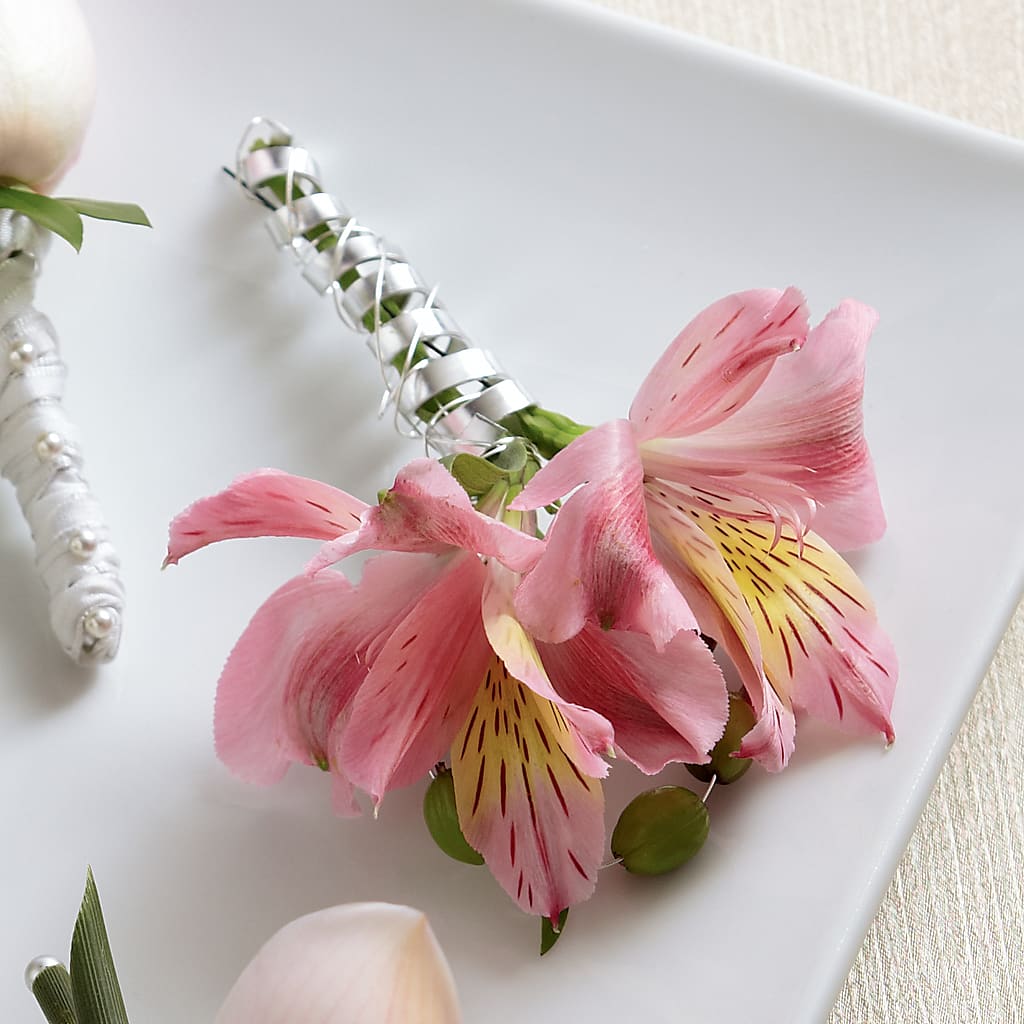 Pink Peruvian Lily Boutonniere – ROSEMARY & PEPPER FLOWER CO, Gaylord MI