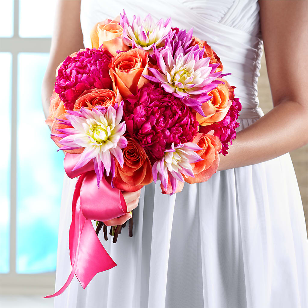 New Love Bouquet – ROSEMARY & PEPPER FLOWER CO, Gaylord MI