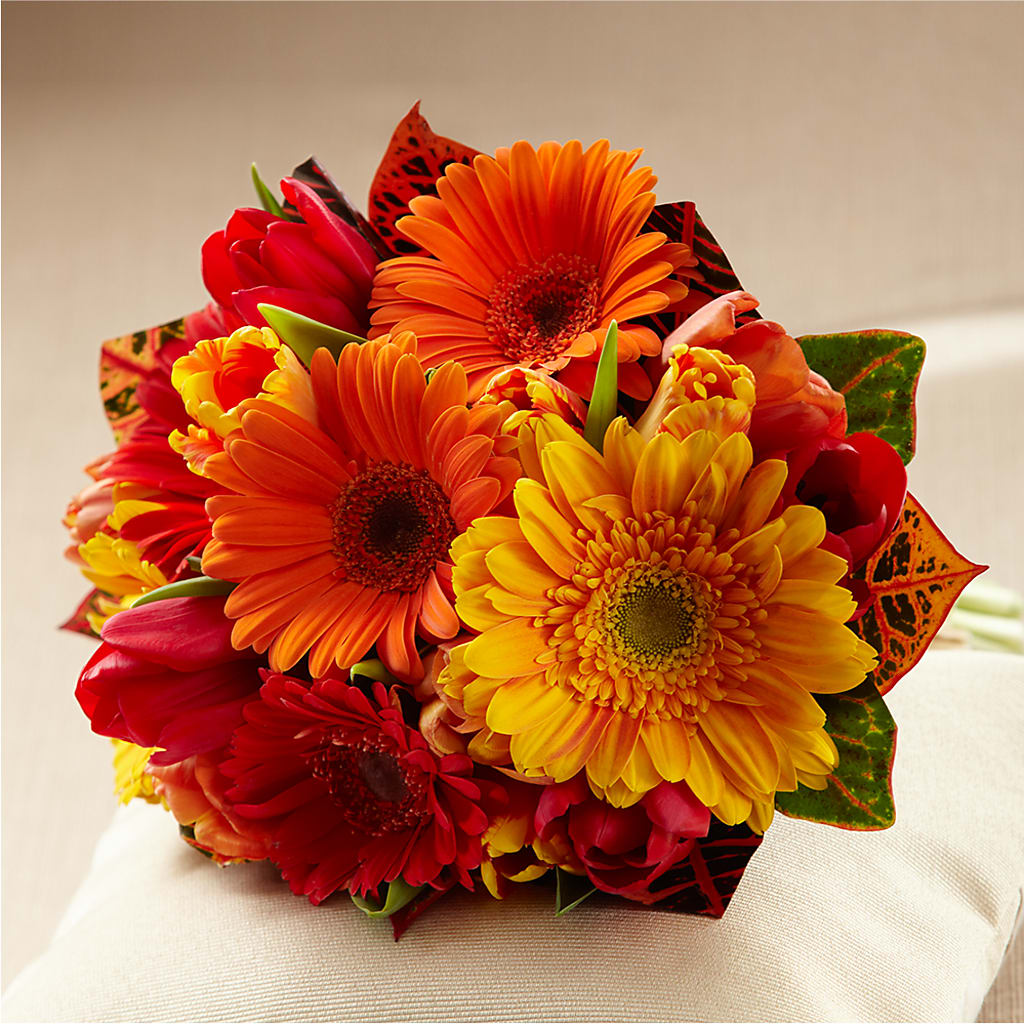 Sunglow Bouquet – ROSEMARY & PEPPER FLOWER CO, Gaylord MI
