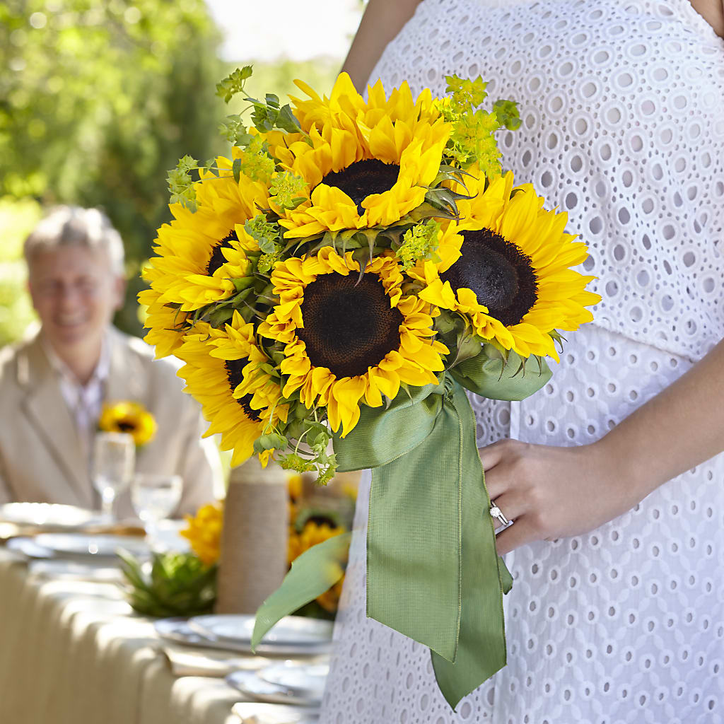 Free Spirit Bouquet – ROSEMARY & PEPPER FLOWER CO, Gaylord MI