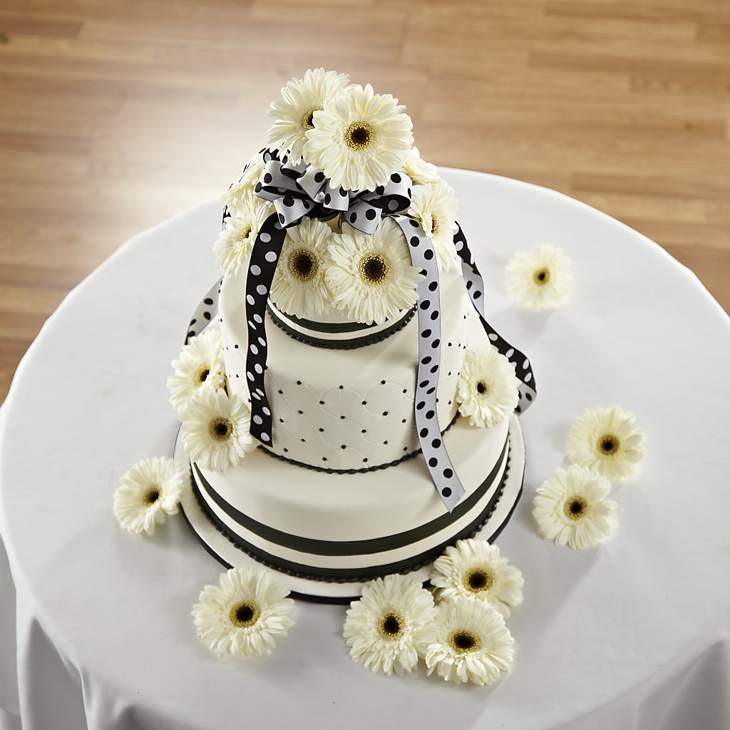 Simple Sophistication Cake Décor – ROSEMARY & PEPPER FLOWER CO, Gaylord MI