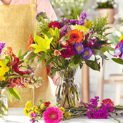 Bold & Bright – A Florist Original – ROSEMARY & PEPPER FLOWER CO, Gaylord MI