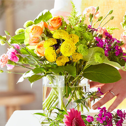 Bold & Bright – A Florist Original – ROSEMARY & PEPPER FLOWER CO, Gaylord MI