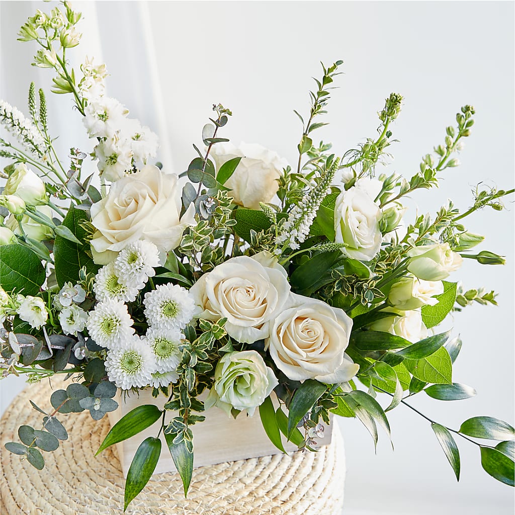 Cashmere Bouquet – ROSEMARY & PEPPER FLOWER CO, Gaylord MI