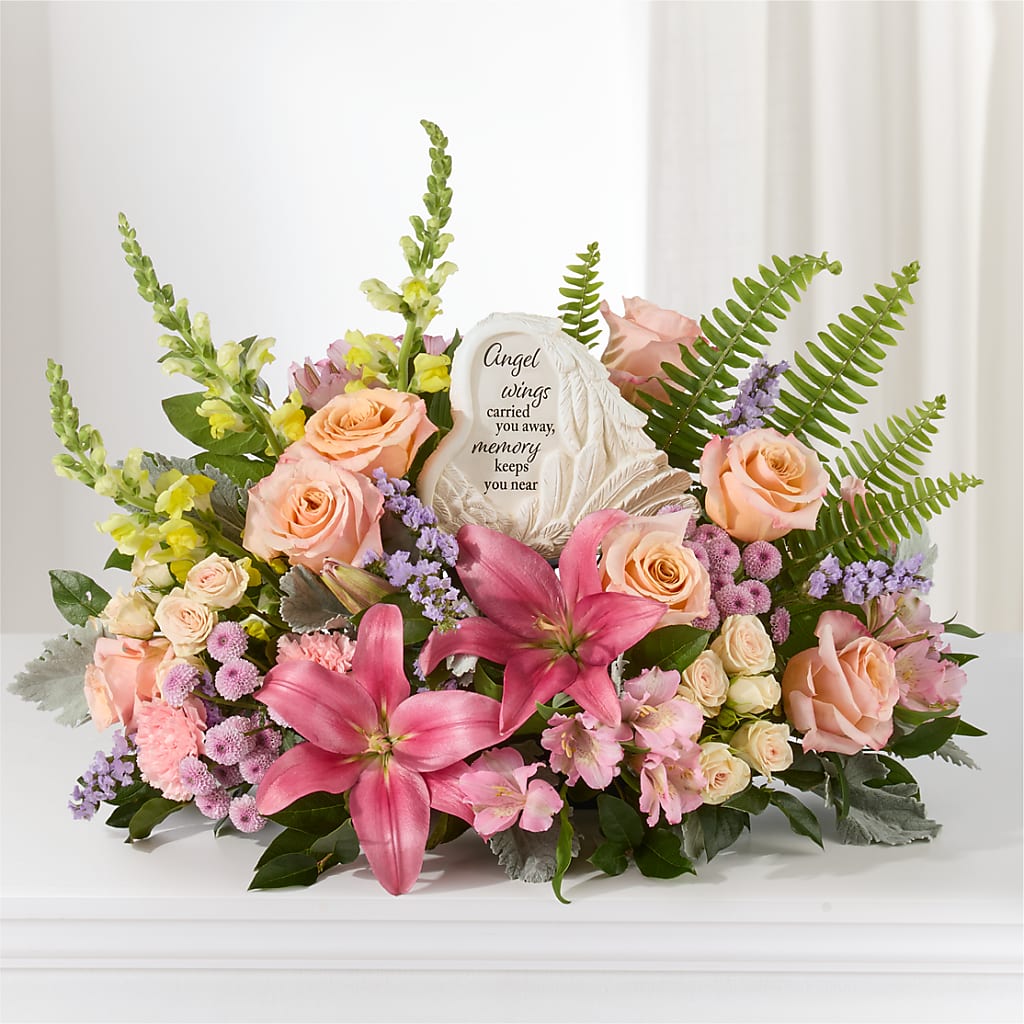 Gentle Light Arrangement – ROSEMARY & PEPPER FLOWER CO, Gaylord MI