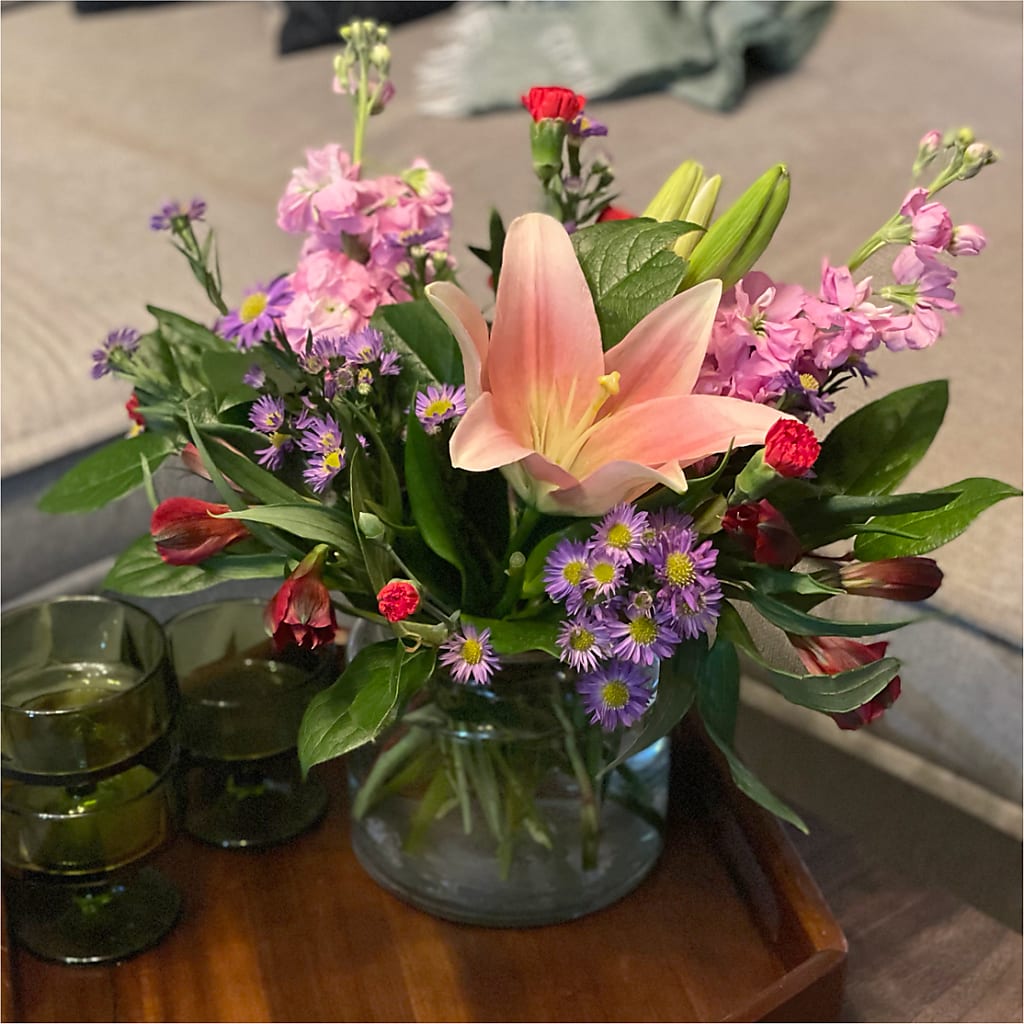 Romantique Bouquet – ROSEMARY & PEPPER FLOWER CO, Gaylord MI
