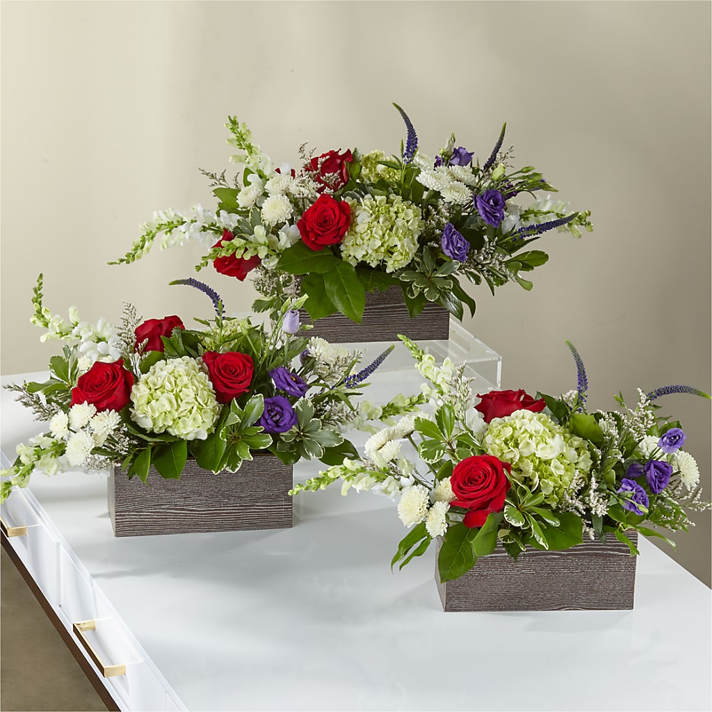 Sweet Magnolia Bouquet – ROSEMARY & PEPPER FLOWER CO, Gaylord MI