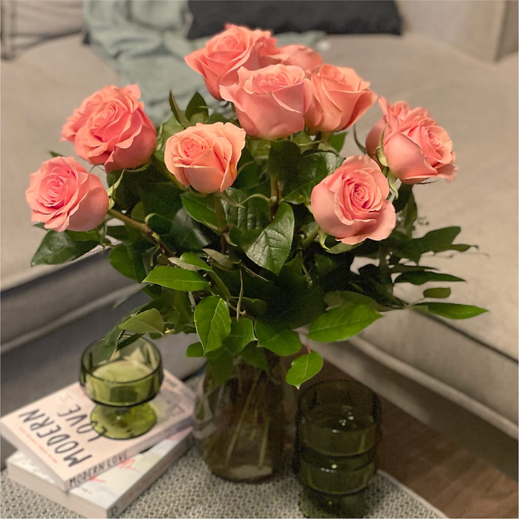 Long Stem Pink Rose Bouquet – ROSEMARY & PEPPER FLOWER CO, Gaylord MI