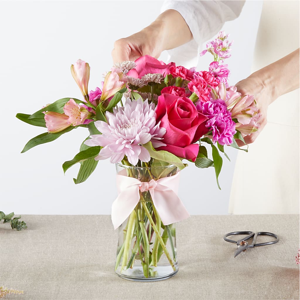 Pink Ribbon - A Florist Original – ROSEMARY & PEPPER FLOWER CO, Gaylord MI