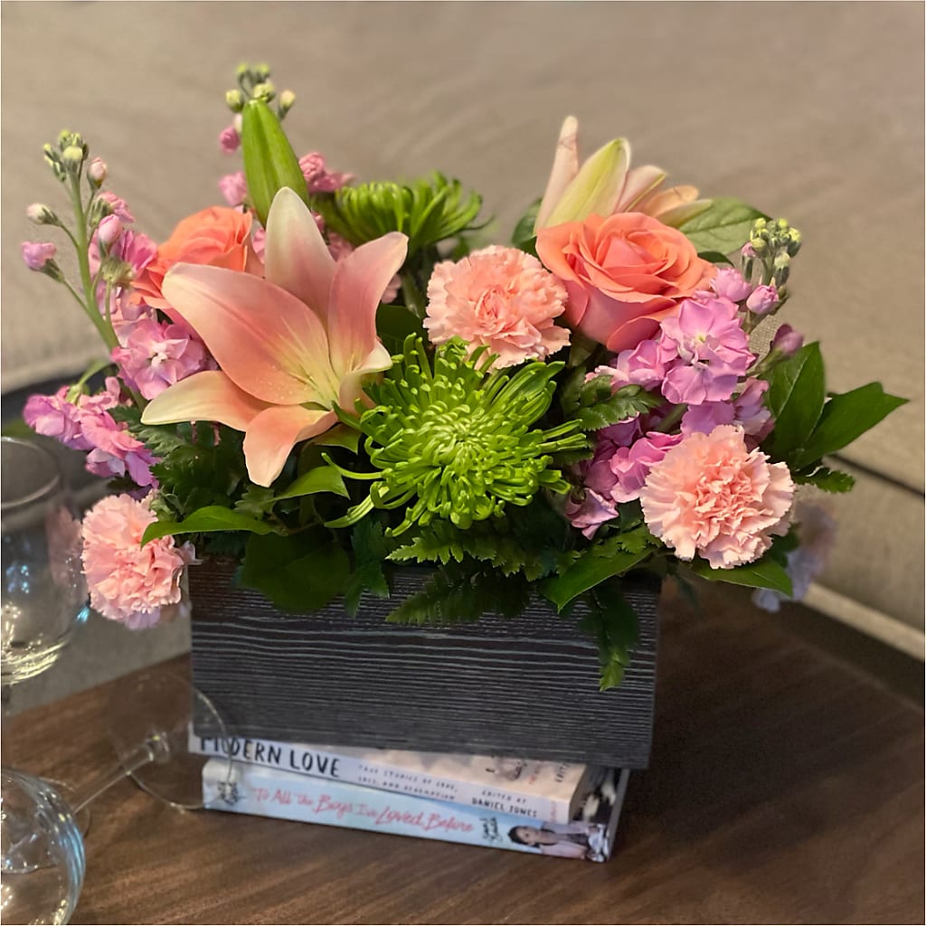 Beautiful Spirit Basket – ROSEMARY & PEPPER FLOWER CO, Gaylord MI