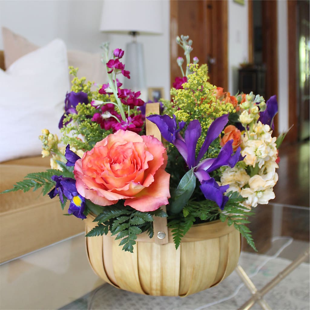Garden of Life Basket – ROSEMARY & PEPPER FLOWER CO, Gaylord MI