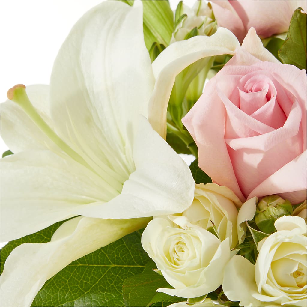 Kindhearted Bouquet – ROSEMARY & PEPPER FLOWER CO, Gaylord MI