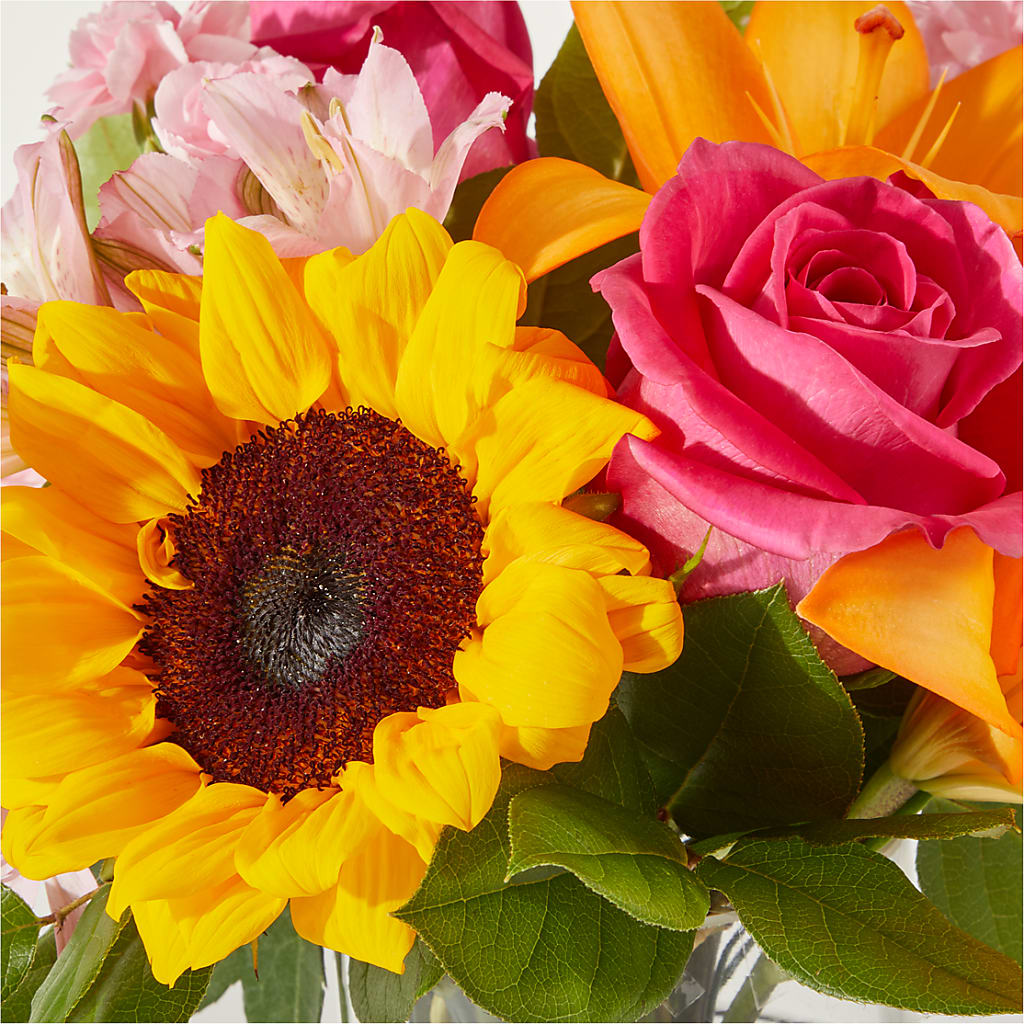 In Full Swing Bouquet – ROSEMARY & PEPPER FLOWER CO, Gaylord MI