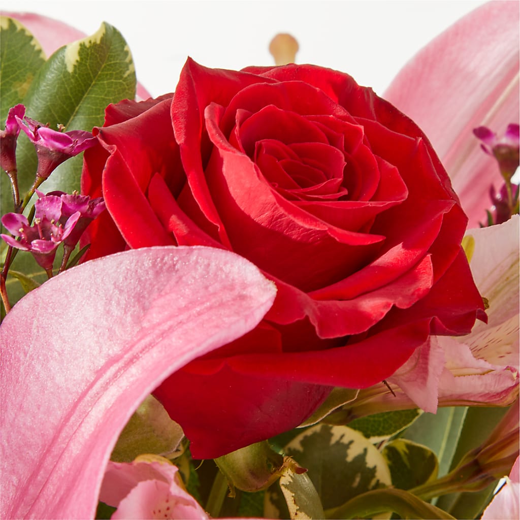 Lucky in Love Bouquet – ROSEMARY & PEPPER FLOWER CO, Gaylord MI