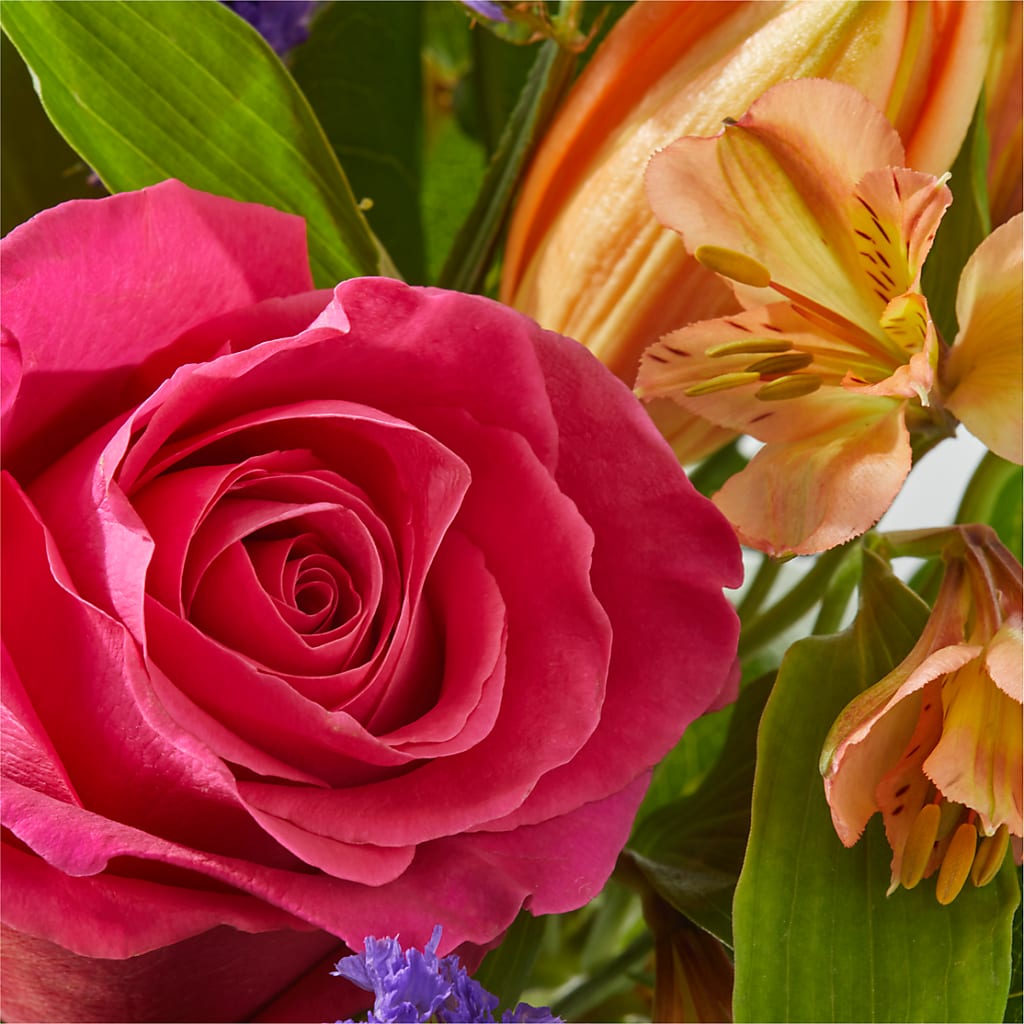 Joyful Bouquet – ROSEMARY & PEPPER FLOWER CO, Gaylord MI
