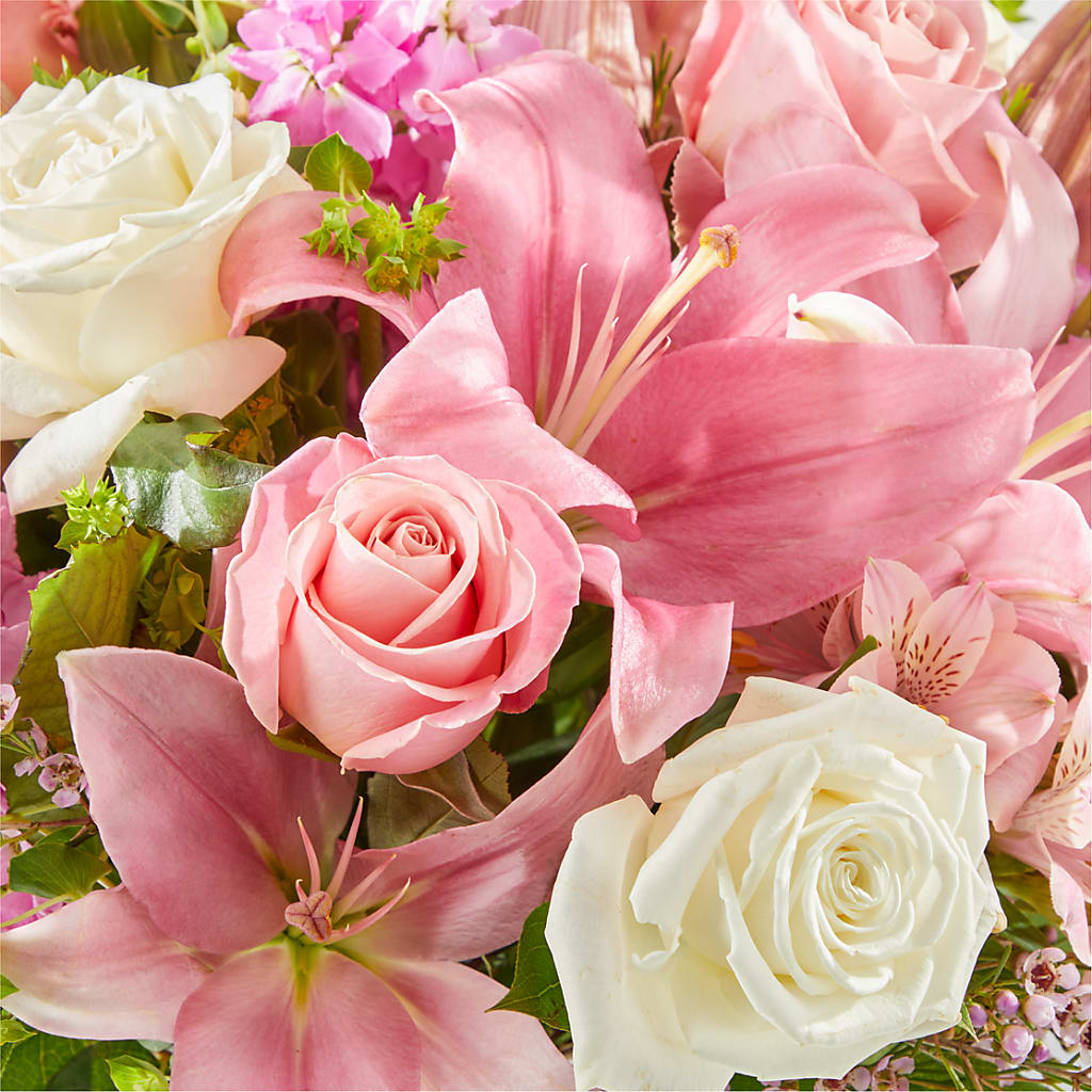 Ethereal Beauty Bouquet – ROSEMARY & PEPPER FLOWER CO, Gaylord MI
