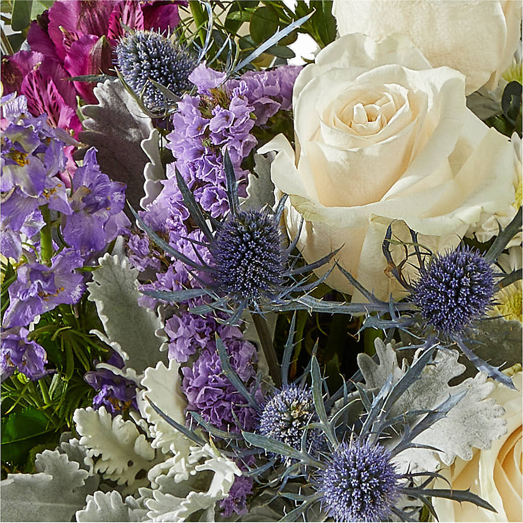 Shooting Star Bouquet – ROSEMARY & PEPPER FLOWER CO, Gaylord MI